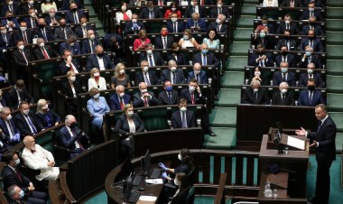 بولندا: قانون يمنع إعادة ممتلكات اليهود الذين قتلوا في الهولوكوست إلى ذويهم