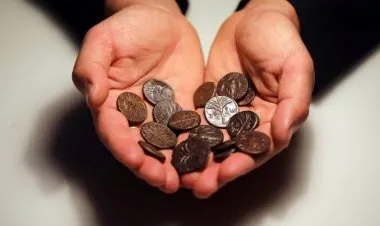 تركيا تعلن إحباط عملية تهريب عملات أثرية من سوريا