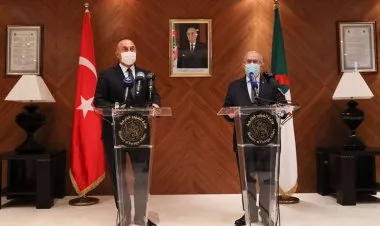 أوغلو: وجهات نظر تركيا والجزائر متطابقة في القضايا الإقليمية والدولية