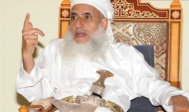 مفتي سلطنة عُمان يهنئ الأفغان بـ"الفتح المبين والنصر العتيد على الغزاة المعتدين