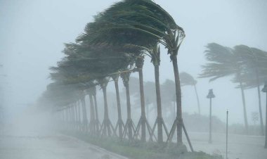 بايدن يعلن ولاية لويزيانا منطقة منكوبة بسبب إعصار إيدا