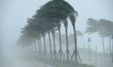 بايدن يعلن ولاية لويزيانا منطقة منكوبة بسبب إعصار إيدا