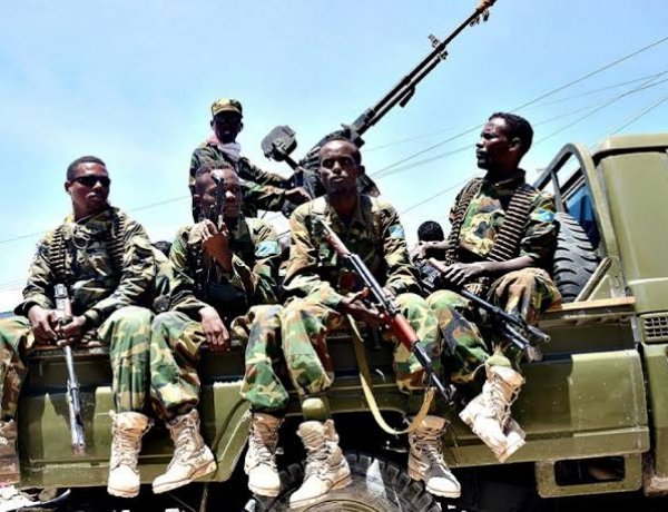 الجيش الصومالي يعلن عن مقتل 60 مسلحا من حركة الشباب