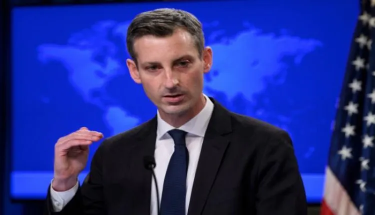 الخارجية الأمريكية لا تعتبر ما جرى في تونس انقلابا وتحث على الالتزام بالدستور