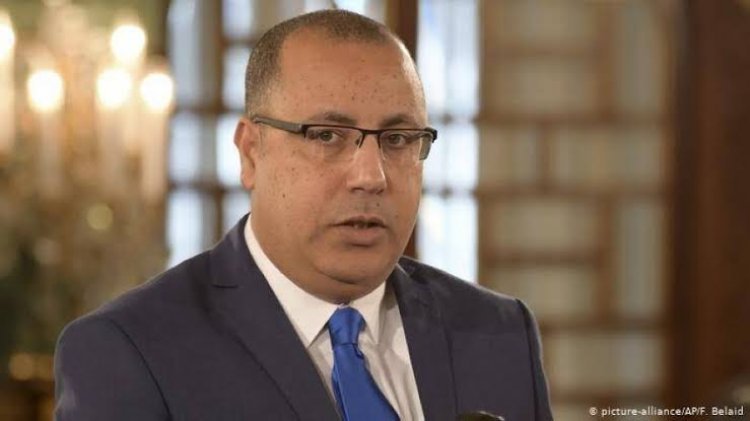 رئيس الحكومة التونسية المقال يصرح بممتلكاته لدى الهيئة الوطنية لمكافحة الفساد. في أول ظهور له