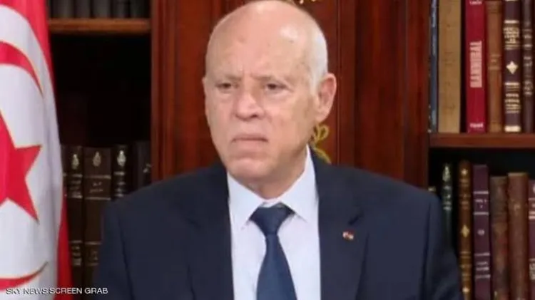 تونس: إعفاء مسؤولين من مناصب حساسة