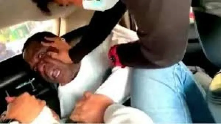 توقيف دبلوماسي نيجيري بالقوة في إندونيسيا يشعل أزمة بين البلدين