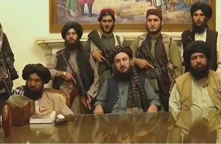 صحف أمريكية تعتبر سقوط كابول بيد طالبان وصمة عار لإدارة بايدن