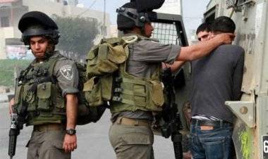 نقل عشرات الأسرى الفلسطينيين إلى زنازين سجن الرملة بعد تعرضهم لاعتداء وحشي