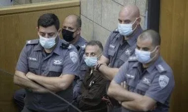 الأسير الفلسطيني يعقوب قادري: أعرف وجوه وأسماء الذين وشوا بنا