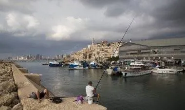 إسرائيل.. إغلاق ميناء يافا بعد اكتشاف صاروخ في المياه