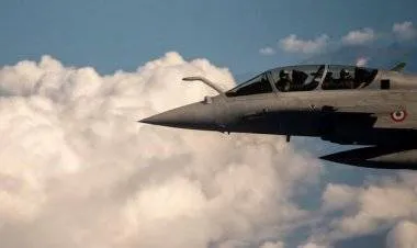 الجزائر تحظر على الطائرات العسكرية الفرنسية التحليق في أجوائها