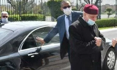 عقيلة صالح يزور الجزائر ويعول عليها للخروج من الأزمة التي تعيشها ليبيا