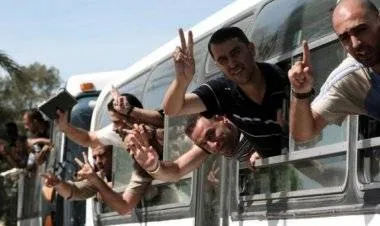 حماس: تحرير أسرانا واجب ديني ووطني وإننا على موعد مع صفقة جديدة