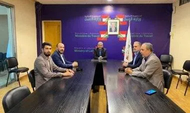حماس تناقش مع وزير العمل اللبناني الوضع الفلسطيني في لبنان