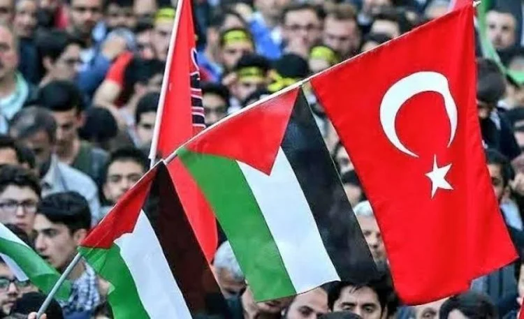 إستطلاع رأي: 56% من الأتراك يرون في "إسرائيل" العدو الأول لهم تليها أمريكا..