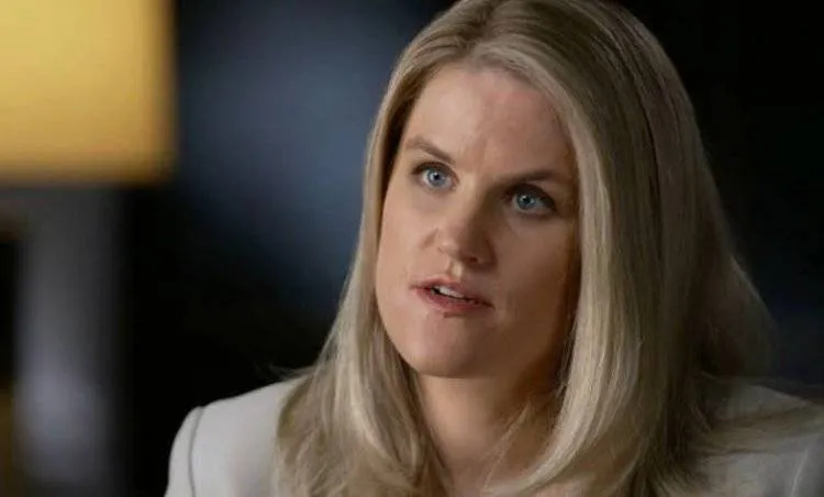 مسربة أسرار فيسبوك أمام الكونغرس: الشركة ضللت الجميع