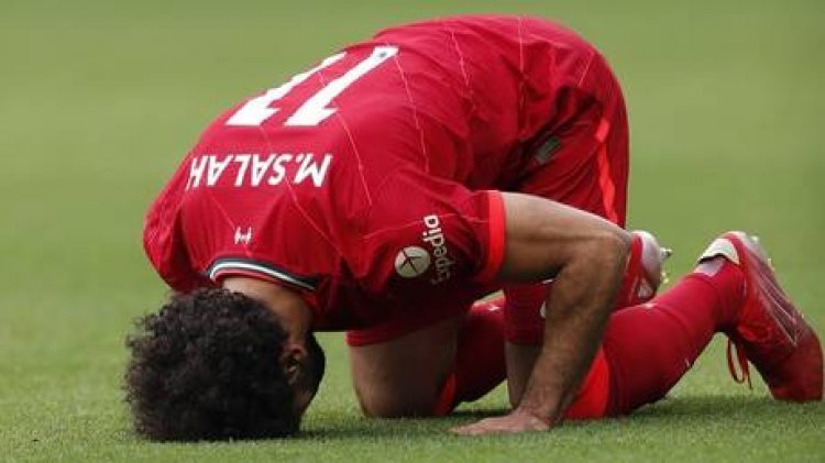 جماهير ليفربول تهدي أغنية جديدة لمحمد صلاح تطالب فيها ببقائه