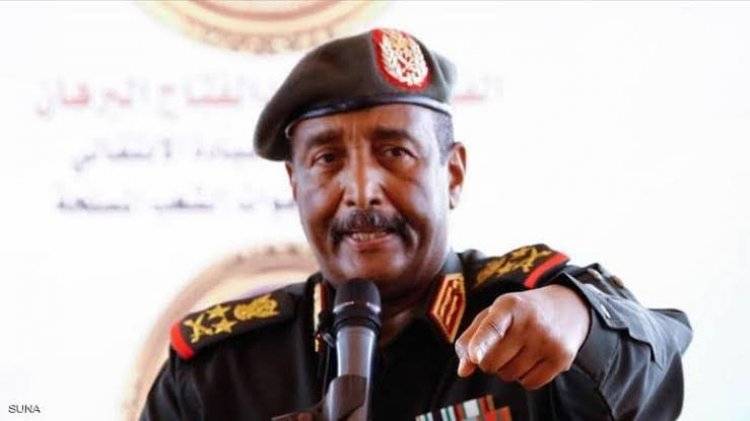 البرهان يعفي النائب العام السوداني من منصبه