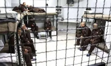 نادي الأسير: أسيران يدخلان عامهما (34) في سجون الاحتلال