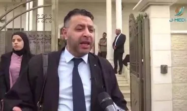 محامي عائلة نزار بنات ينسحب من جلسة المحاكمة اليوم