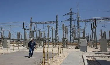 الاحتلال يقترح على السلطة اقتطاع ديون الكهرباء من المقاصة