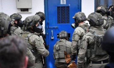 وحدات القمع تقتحم سجن جلبوع وتُجري تفتيشات استفزازية بغرف الأسرى