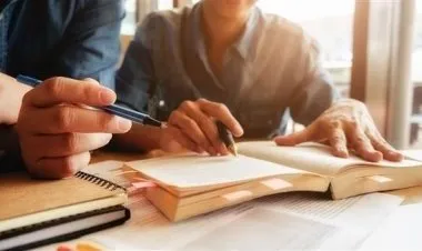 مصر ..مصلحة  الضرائب تلاحق مدرسي الدروسً الخصوصية في المنازل