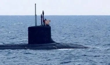الولايات المتحدة.. إقالة قادة الغواصة النووية التي اصطدمت بجبل بحري