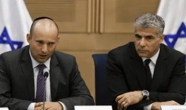 بينيت يؤكد التزامه بـاتفاق التناوب مع لبيد