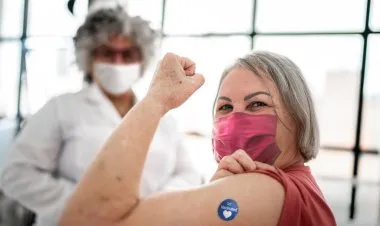 المطعمون ضد كورونا لديهم نسبة عالية من الأجسام المضادة أعلى من المتعافين من المرض