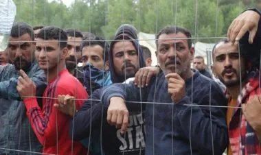 الخارجية العراقية تسير وفود دبلوماسية للمساعدة في عودة طوعية لعراقيين عالقين على الحدود الأوروبية.