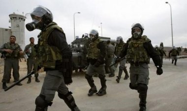 قوات القمع التابعة لإدارة سجون الاحتلال الإسرائيلي تقتحم قسم "13" بنفحة وتعتدي على الأسرى