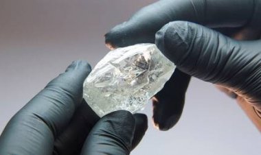 اكتشاف معدن في الماس المستخرج من أعماق الأرض لم يسبق له مثيل