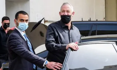 سرقة سيارة زوجة رئيس جهاز المخابرات الإسرائيلية وجاسوس في بيت وزير الدفاع