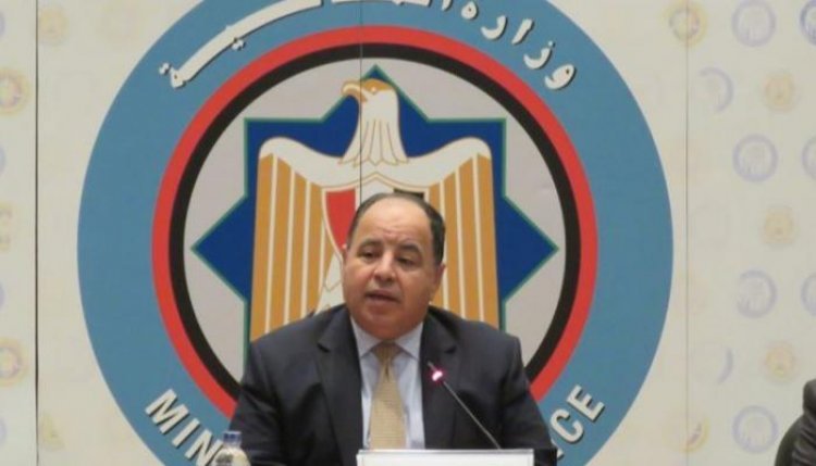 مصر : ضغوط على الموازنة وخشية من الاقتراض