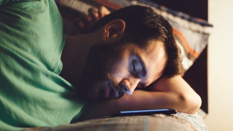 النوم لفترات طويلة كارثي ويؤثر على العقل