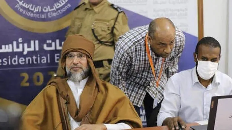 صحيفة عبرية تزعم ان سيف الإسلام القذافي وخليفة حفتر أدارا اتصالات مع إسرائيل