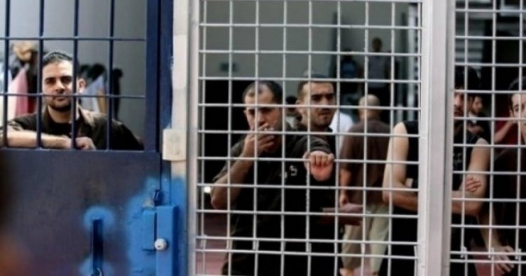 3 أسرى يواصلون الإضراب عن الطعام تضامنًا مع 5 أسرى آخرين