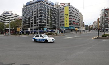 تفكيك قنبلة تحت سيارة ضابط تركي مكلف بتأمين لقاء لأردوغان