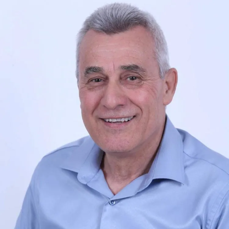 شاكر فريد حسن نجم لا يخفت بريقه