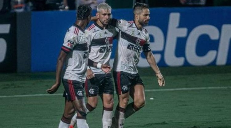 فريق فلامينجو يكتسح جوياس بثلاثية في الدوري البرازيلي