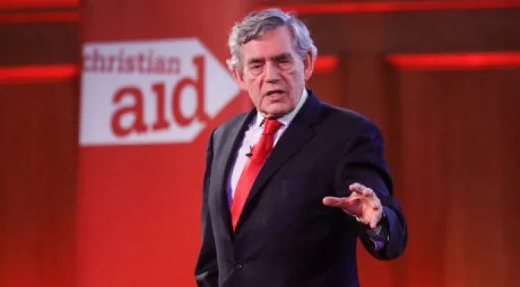 غوردن براون: على بريطانيا الاختيار بين إصلاحات جوهرية أو التحول إلى "دولة فاشلة"