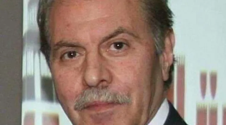 جماليات المكان في كتاب حسن عبد الله دمعة ووردة على خدّ رام الله