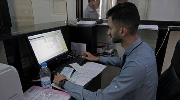 وزير جزائري يتهم جهات أجنبية بتمويل مواقع التواصل الاجتماعي لضرب البلاد