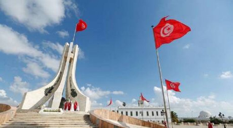 منع سفر عدد من المسؤولين التونسيين