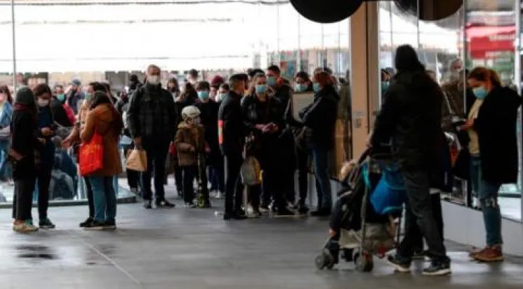 قيود أوروبية جديدة على السفر لصد «كورونا المتحور»