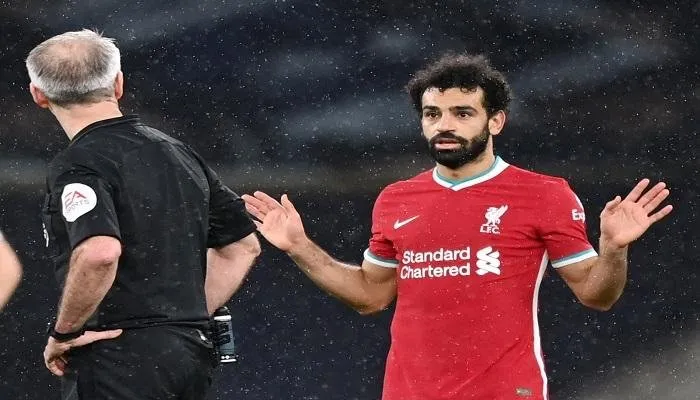 لعنة الرقم 13 تتواصل مع محمد صلاح