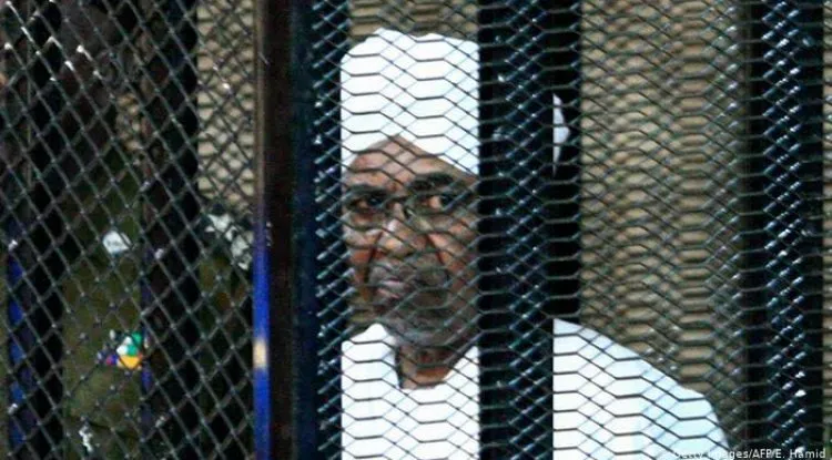 محكمة سودانية ترفض وقف محاكمة عمر البشير وقادة الجبهة الإسلامية 