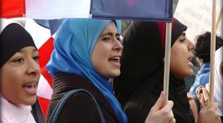 هيئات إسلامية بأوروبا تحذر من «ميثاق مبادئ الإسلام الفرنسي»